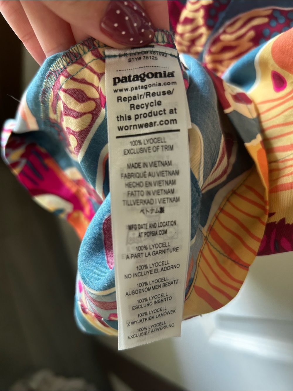 Patagonia colorful fish romper - Picture 5 of 5